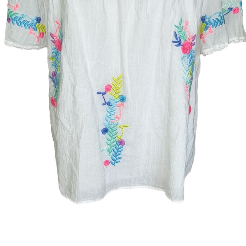 Lilly Pulitzer Tamryn White Embroidered Scalloped Crochet Lace Trimmed Top - Picture 7 of 9